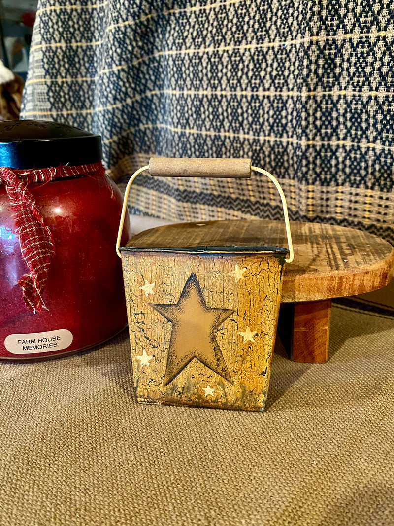 Mini Hanging Pocket Tin w/ Star