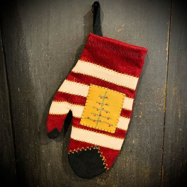 Felt Mitten