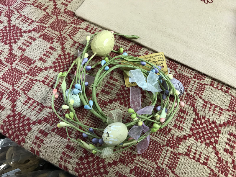 2.5" Candle Ring with Lace and Eggs