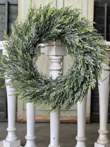 Bent Bough Cedar Wreath 24"