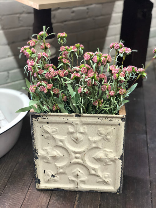 Floral – Uniquely Primitive