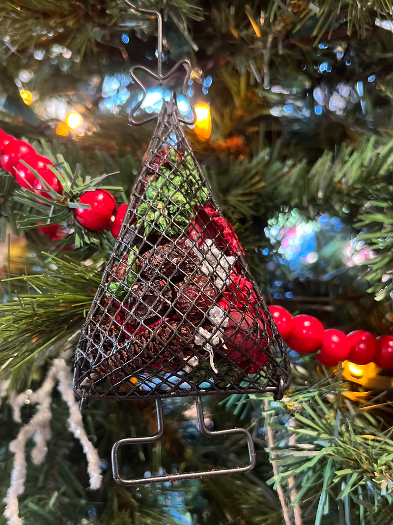 Wire Tree Ornament w/ Cinnamon Potpourri